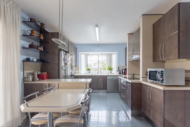 7 soveværelse Villa til salg i Vilassar de Dalt med swimmingpool garage - € 1.750.000 (Ref: 9205134)