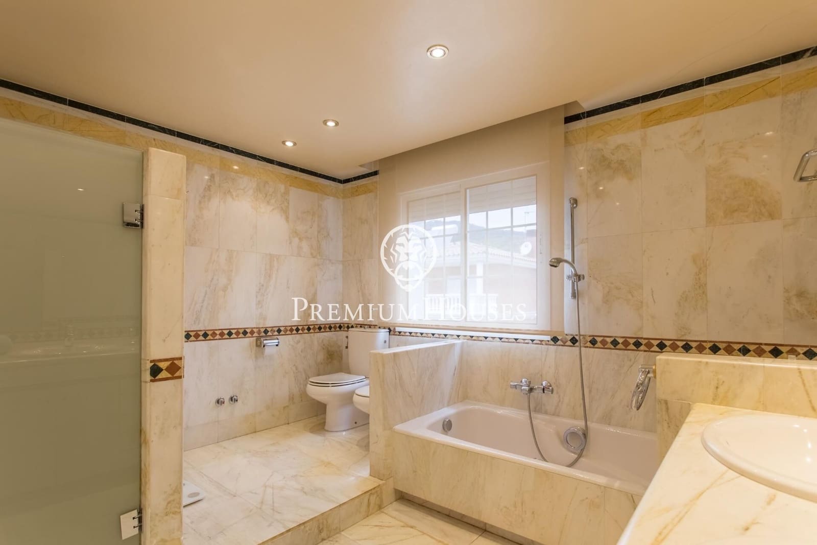 7 soveværelse Villa til salg i Vilassar de Dalt med swimmingpool garage - € 1.750.000 (Ref: 9205134)