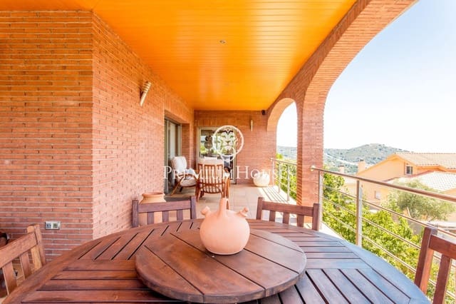 4 Zimmer Villa zu verkaufen in Argentona mit Pool Garage - 1.030.000 € (Ref: 9205135)