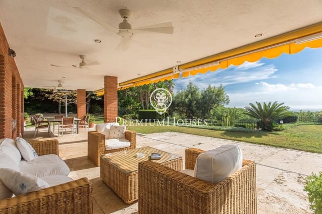 7 bedroom Villa for sale in Sant Vicenç de Montalt with pool garage - € 2,700,000 (Ref: 9205136)