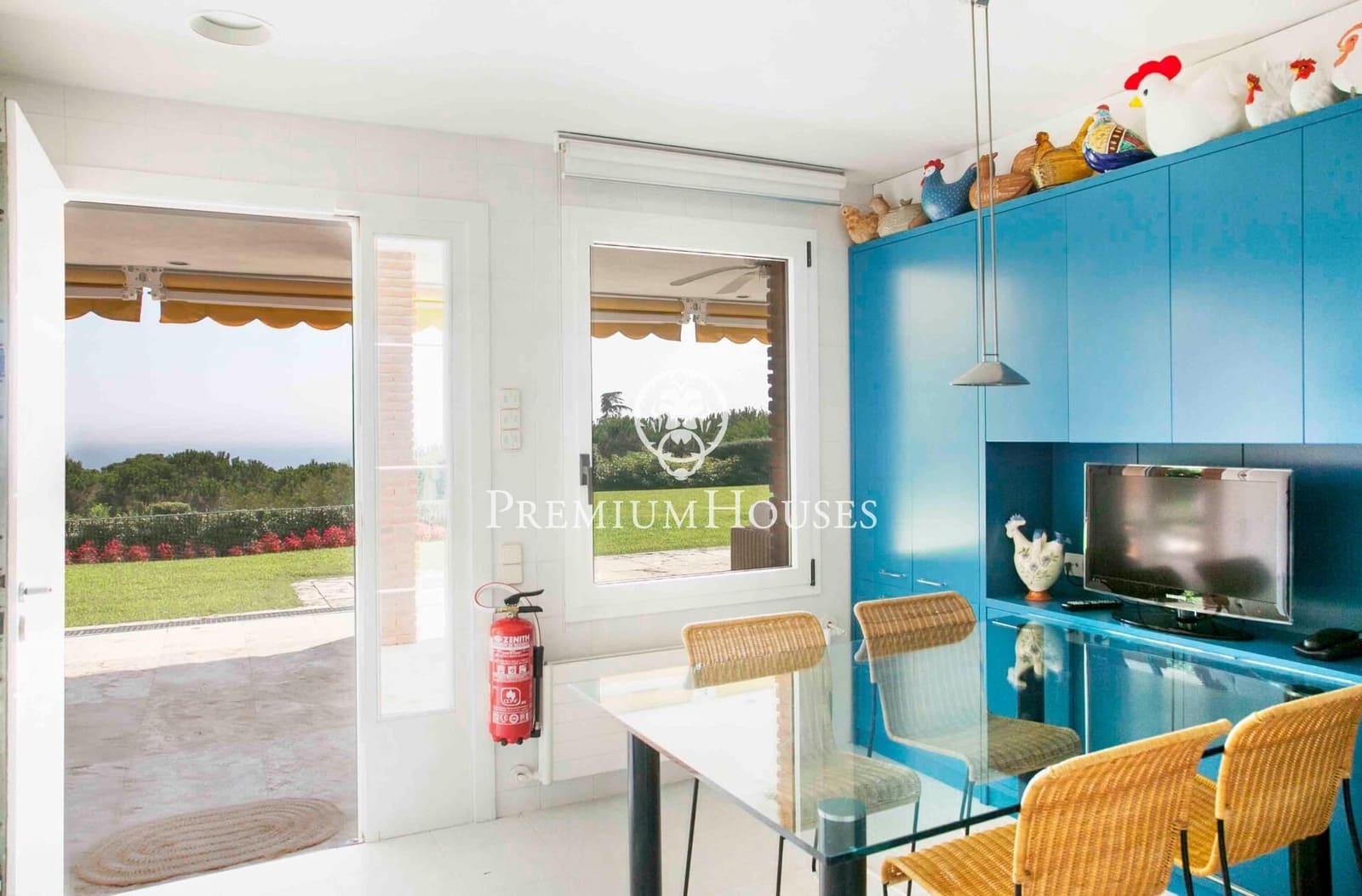 7 bedroom Villa for sale in Sant Vicenc de Montalt with pool garage - € 2,700,000 (Ref: 9205136)