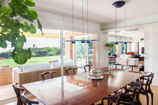 7 chambre Villa/Maison à vendre à Sant Vicenç de Montalt avec piscine garage - 2 700 000 € (Ref: 9205136)