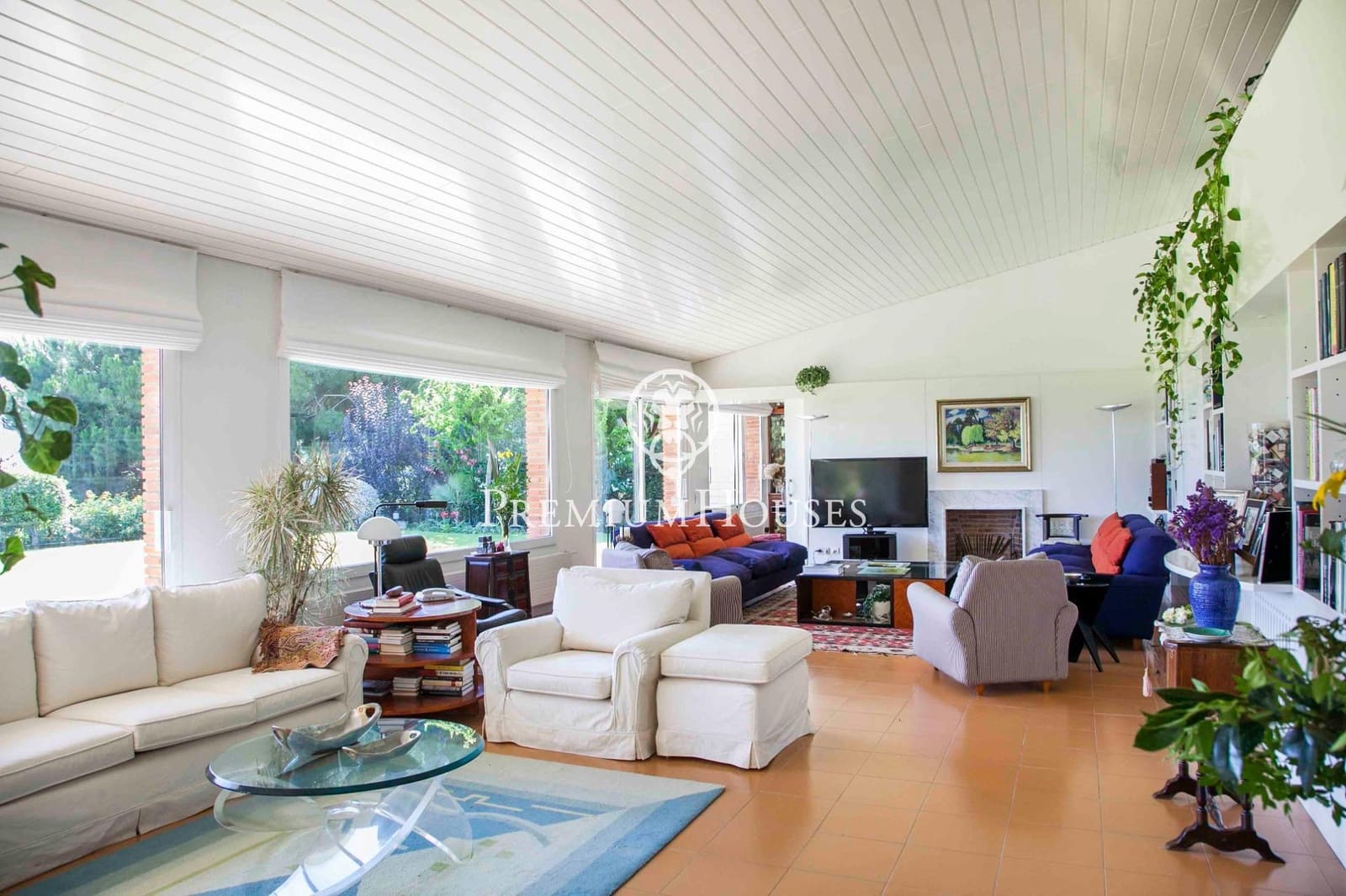 7 bedroom Villa for sale in Sant Vicenc de Montalt with pool garage - € 2,700,000 (Ref: 9205136)