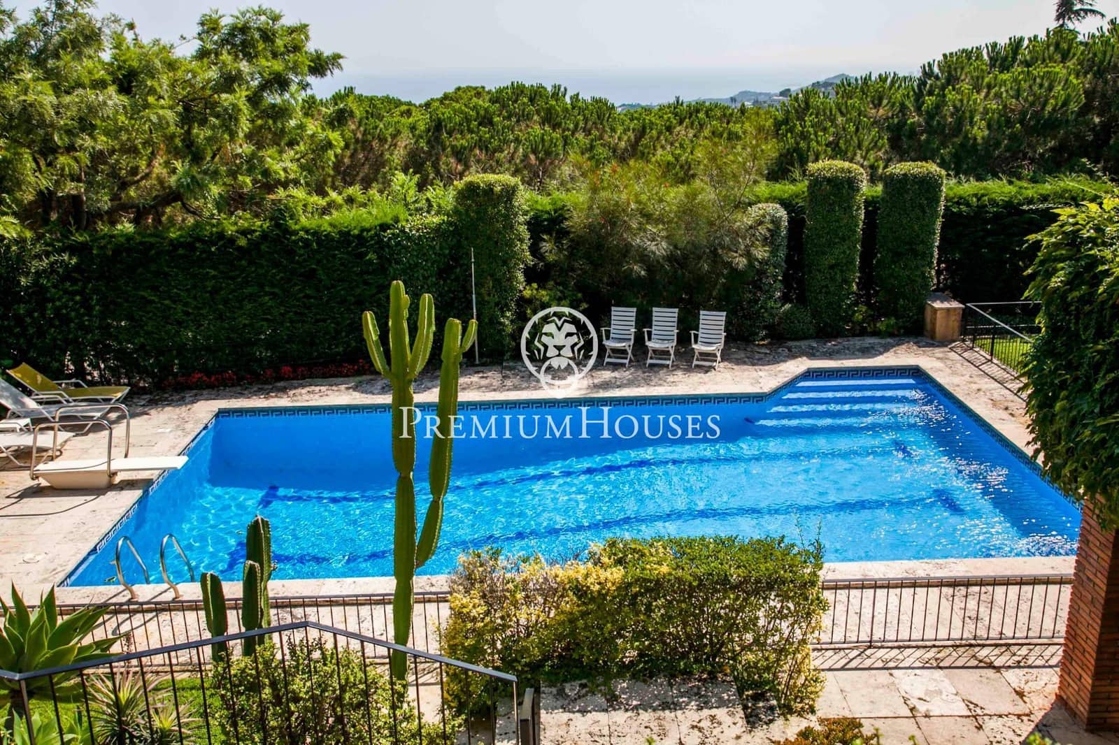 7 bedroom Villa for sale in Sant Vicenc de Montalt with pool garage - € 2,700,000 (Ref: 9205136)