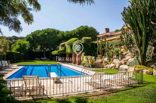7 chambre Villa/Maison à vendre à Sant Vicenç de Montalt avec piscine garage - 2 700 000 € (Ref: 9205136)