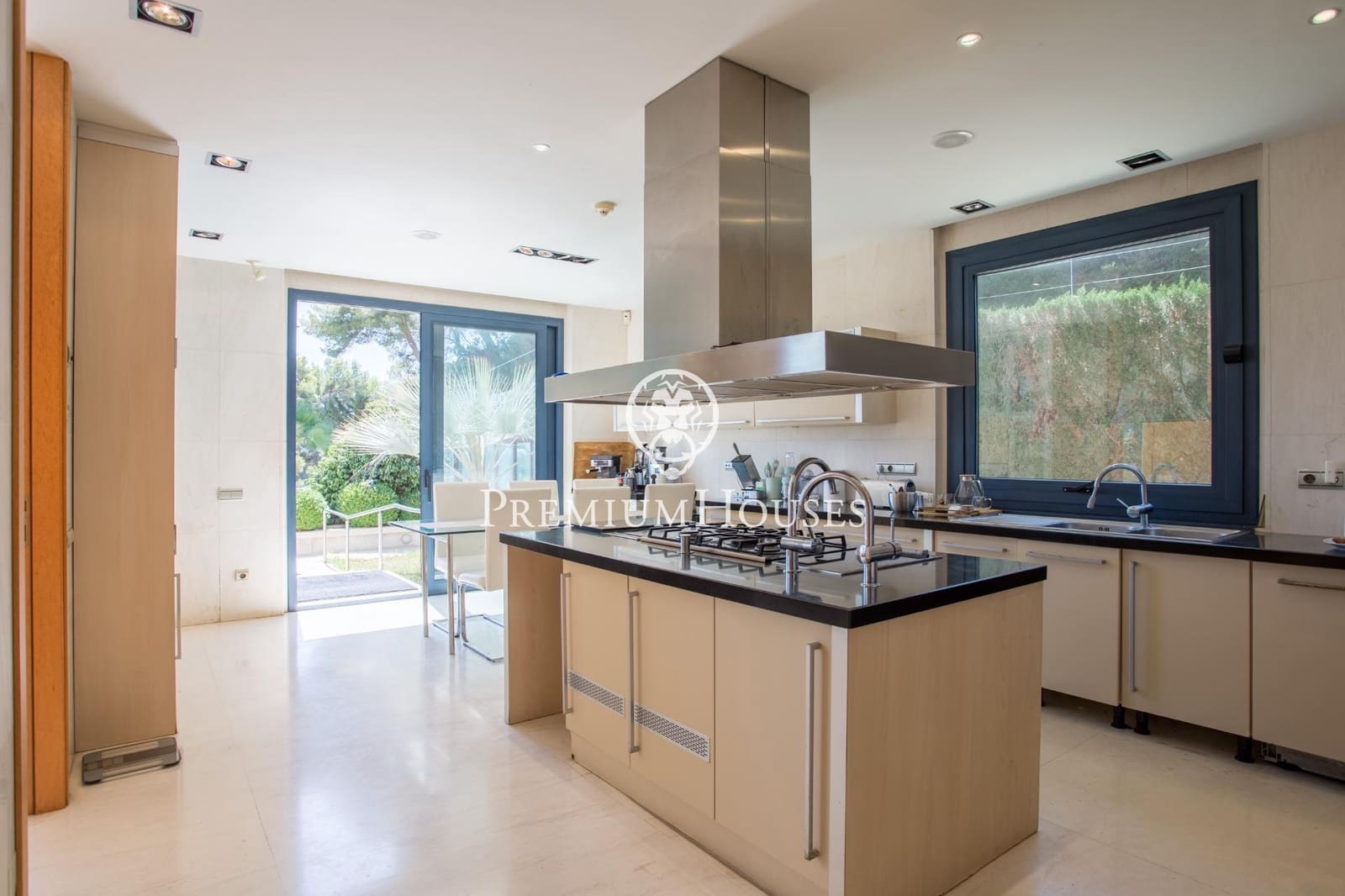 7 chambre Villa/Maison à vendre à Sant Andreu de Llavaneres avec piscine garage - 3 500 000 € (Ref: 9205138)