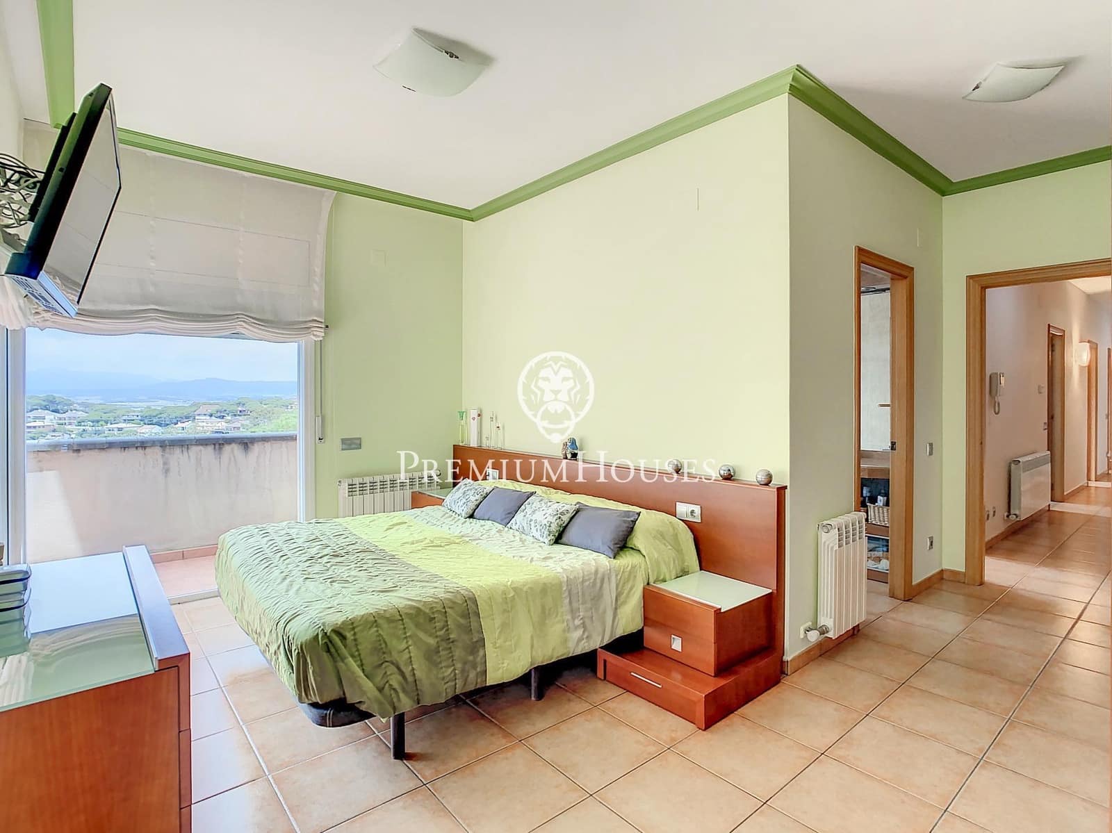 5 quarto Moradia para venda em Sant Fost de Campsentelles com garagem - 580 000 € (Ref: 9205142)