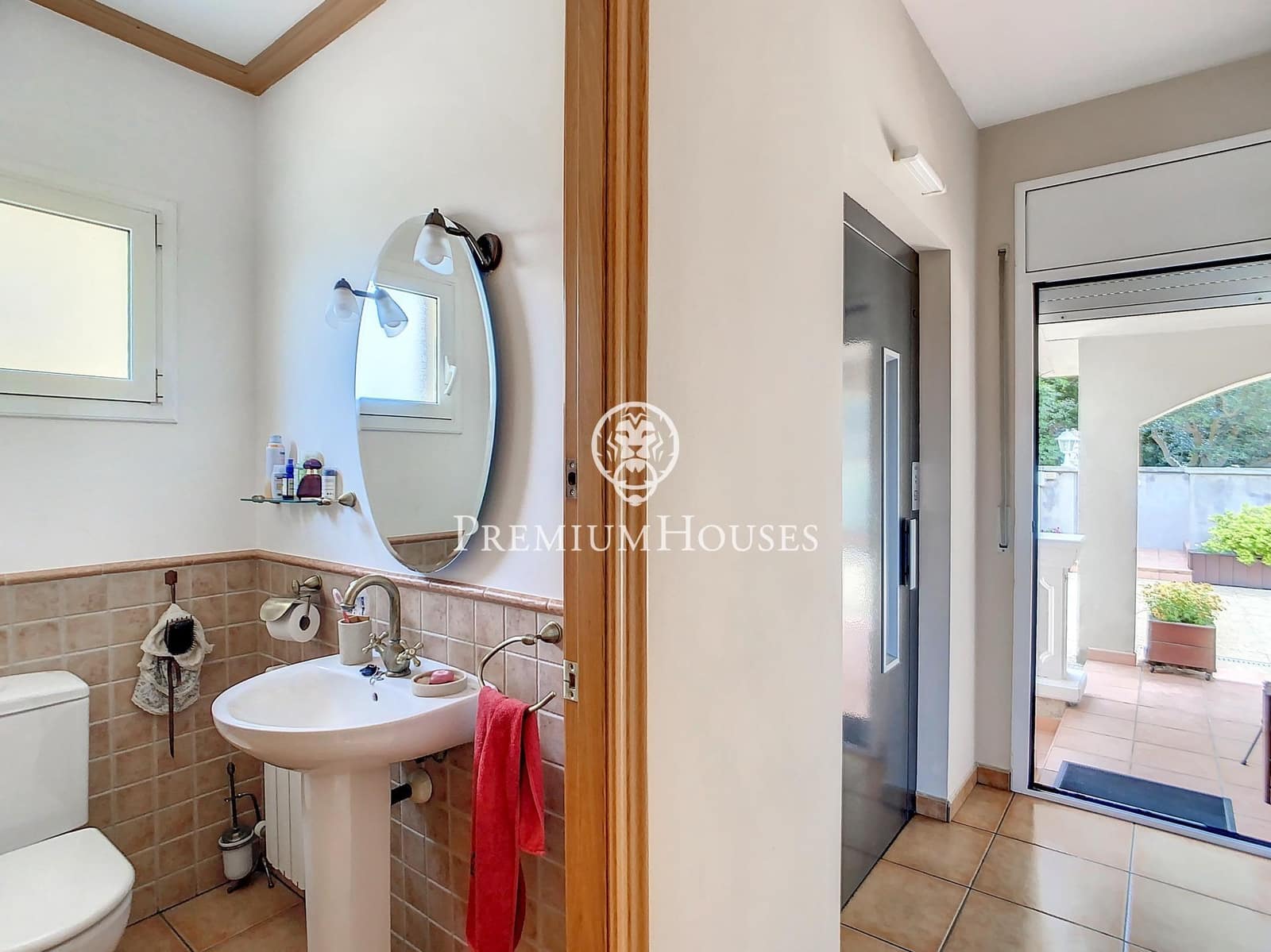 5 quarto Moradia para venda em Sant Fost de Campsentelles com garagem - 580 000 € (Ref: 9205142)