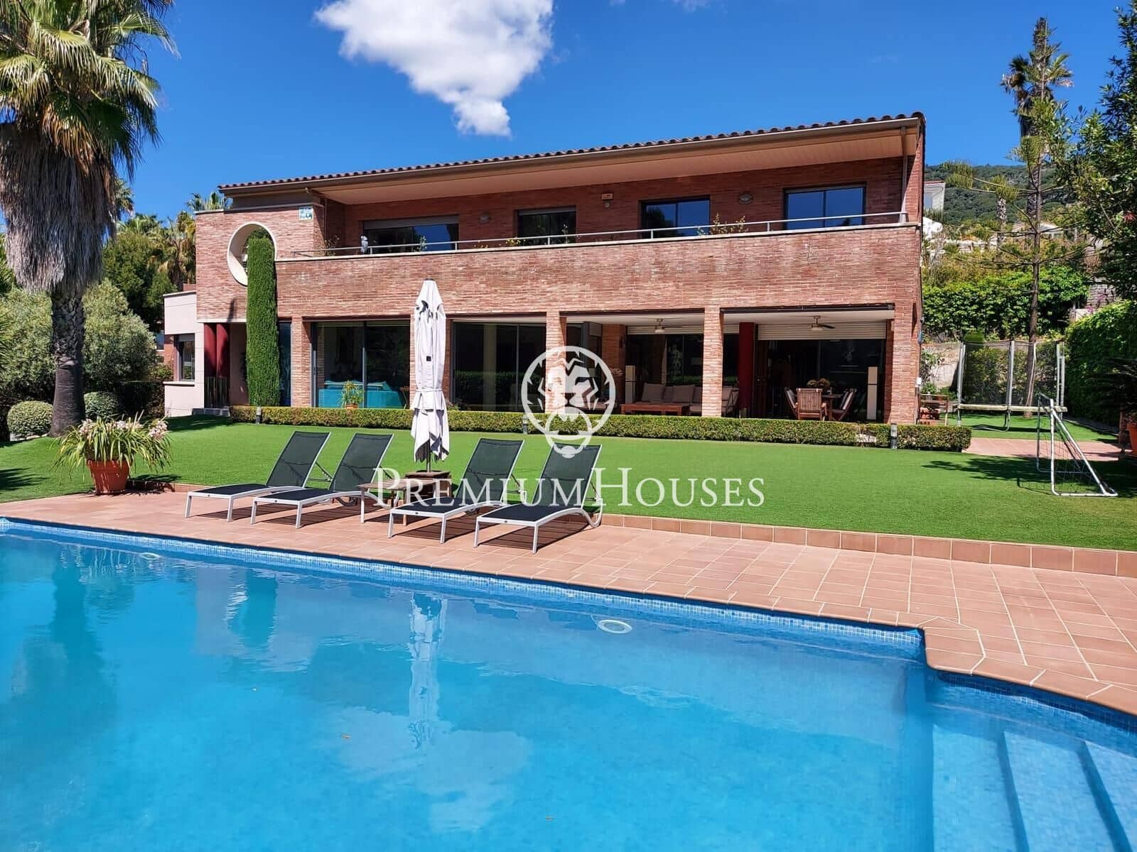 7 soverom Villa til salgs i Teia med svømmebasseng - € 2 450 000 (Ref: 9205150)