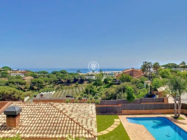 5 quarto Moradia para venda em Sant Pol de Mar com piscina - 1 000 000 € (Ref: 9205153)
