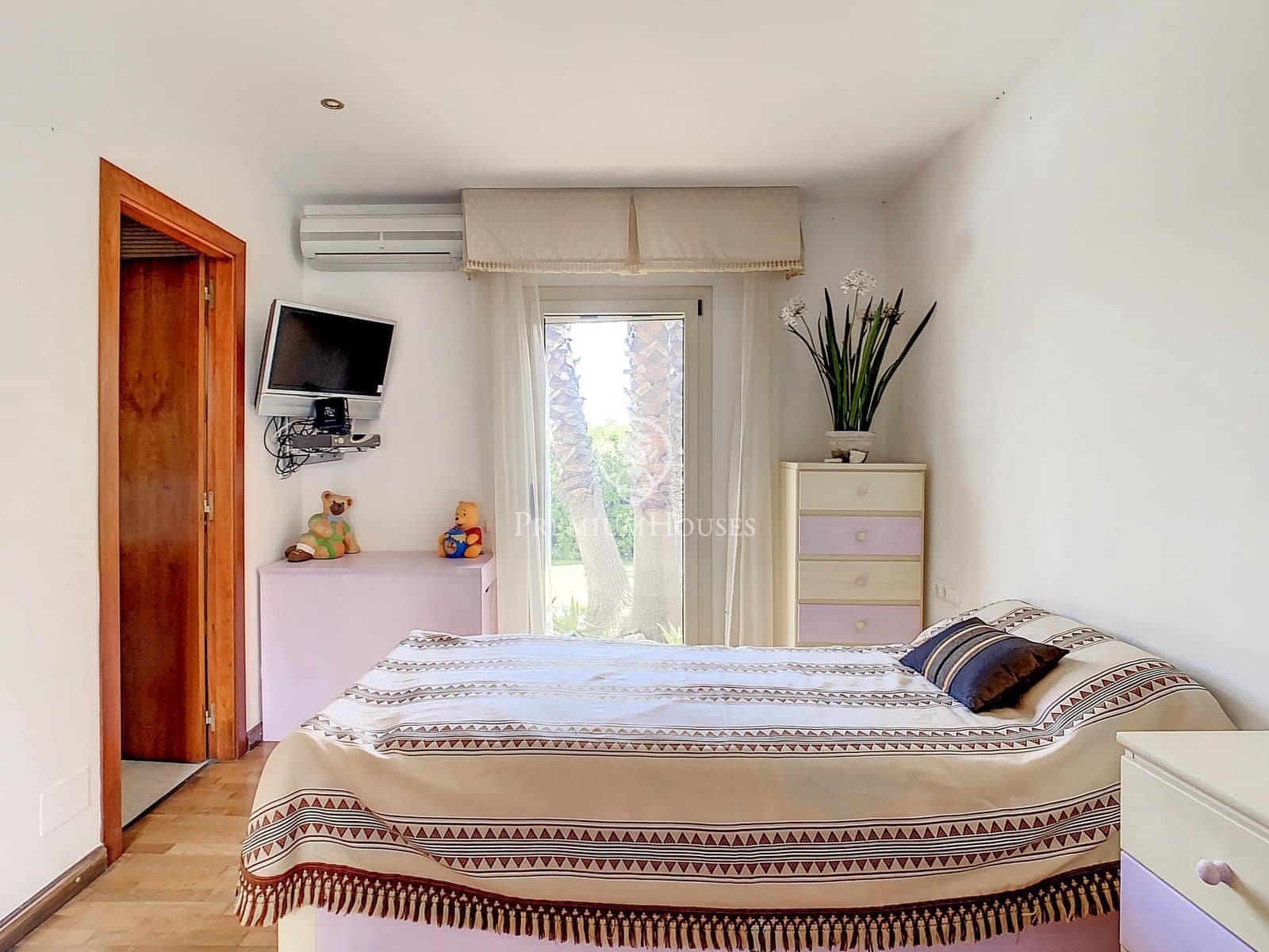 5 chambre Villa/Maison à vendre à Sant Pol de Mar avec piscine - 1 000 000 € (Ref: 9205153)