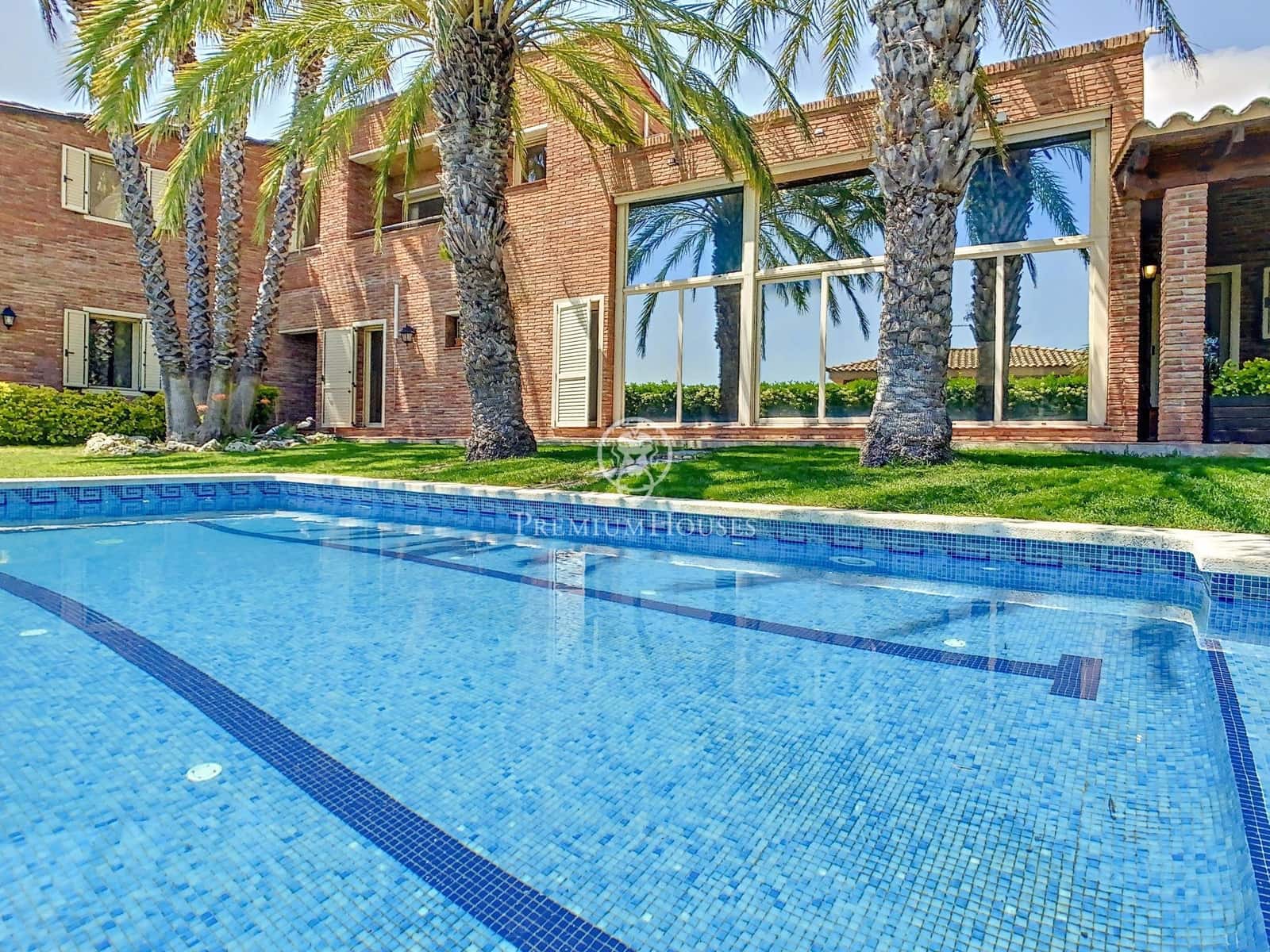 5 chambre Villa/Maison à vendre à Sant Pol de Mar avec piscine - 1 000 000 € (Ref: 9205153)