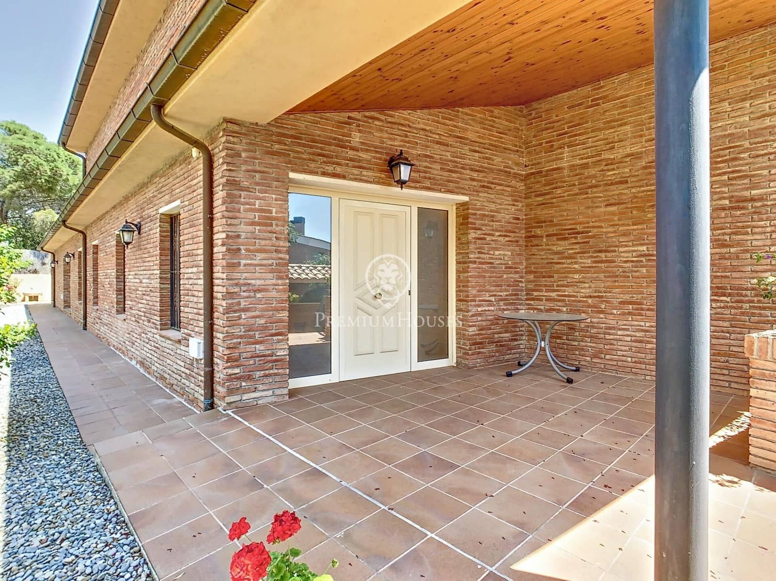 5 chambre Villa/Maison à vendre à Sant Pol de Mar avec piscine - 1 000 000 € (Ref: 9205153)