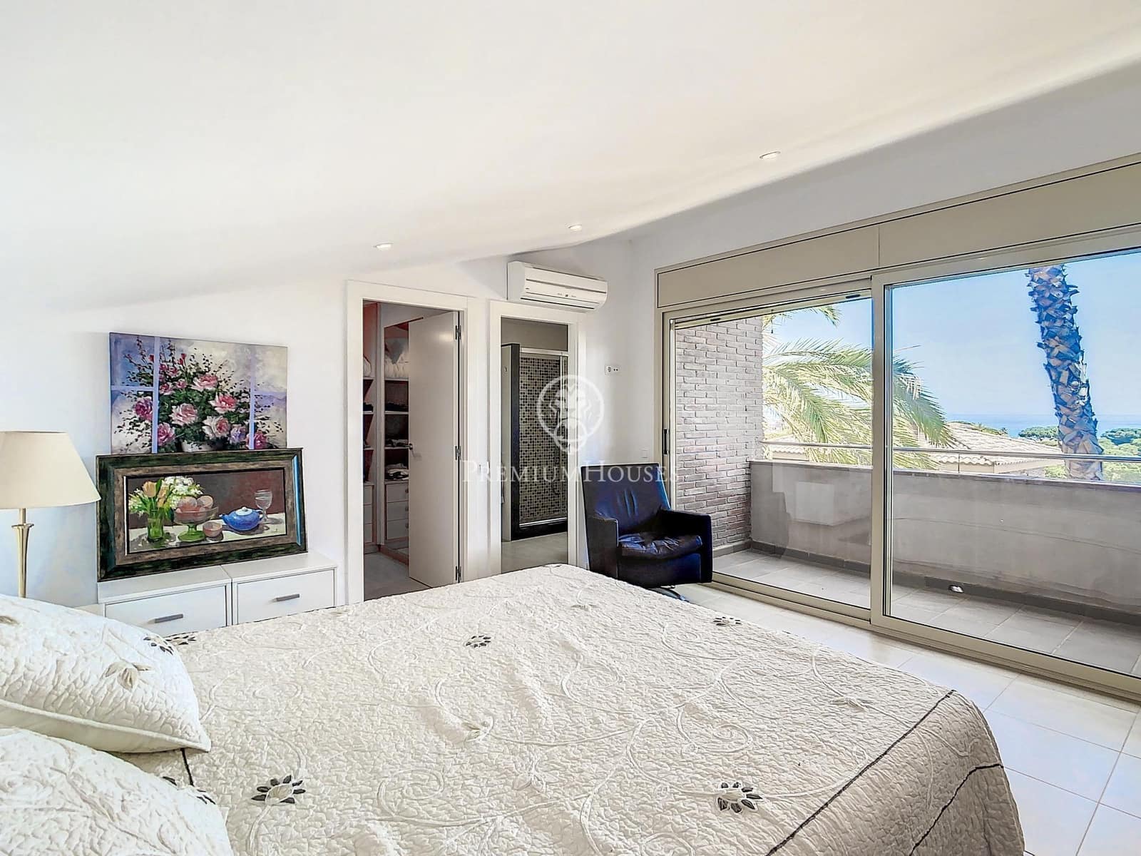 5 bedroom Villa for sale in Sant Pol de Mar with pool - € 999,000 (Ref: 9205153)