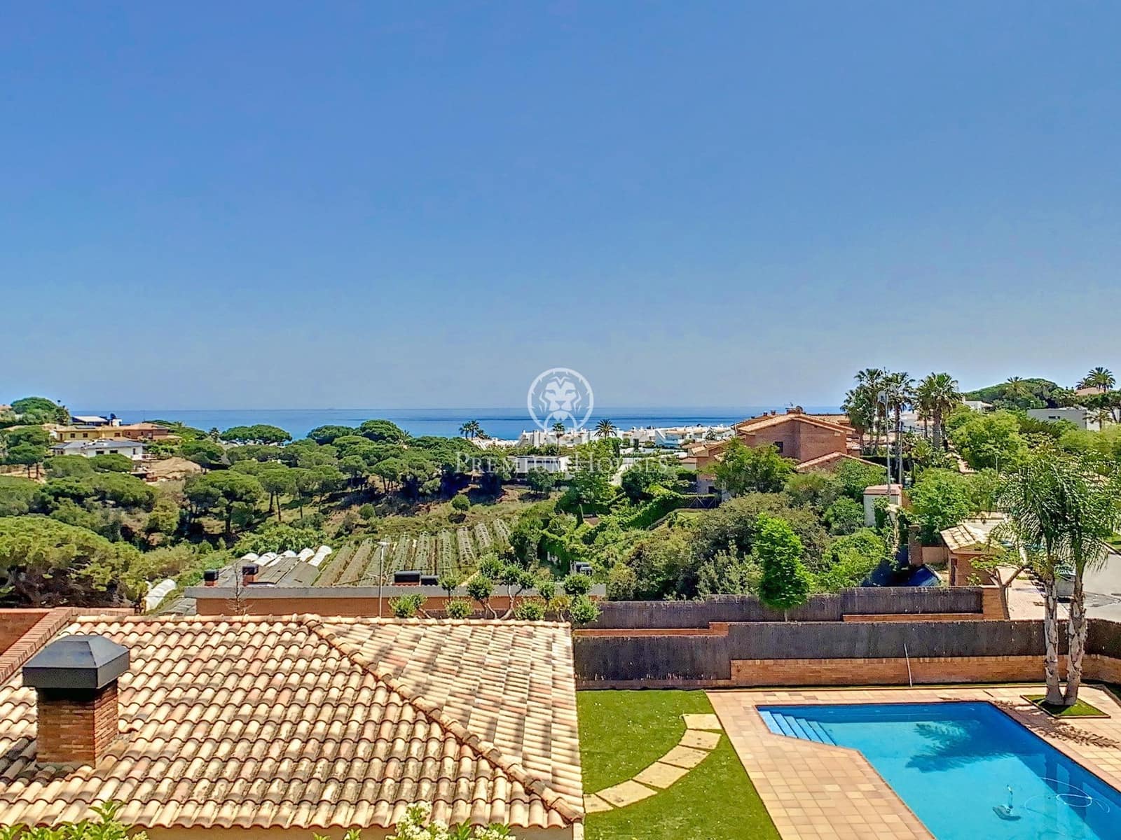 5 bedroom Villa for sale in Sant Pol de Mar with pool - € 999,000 (Ref: 9205153)