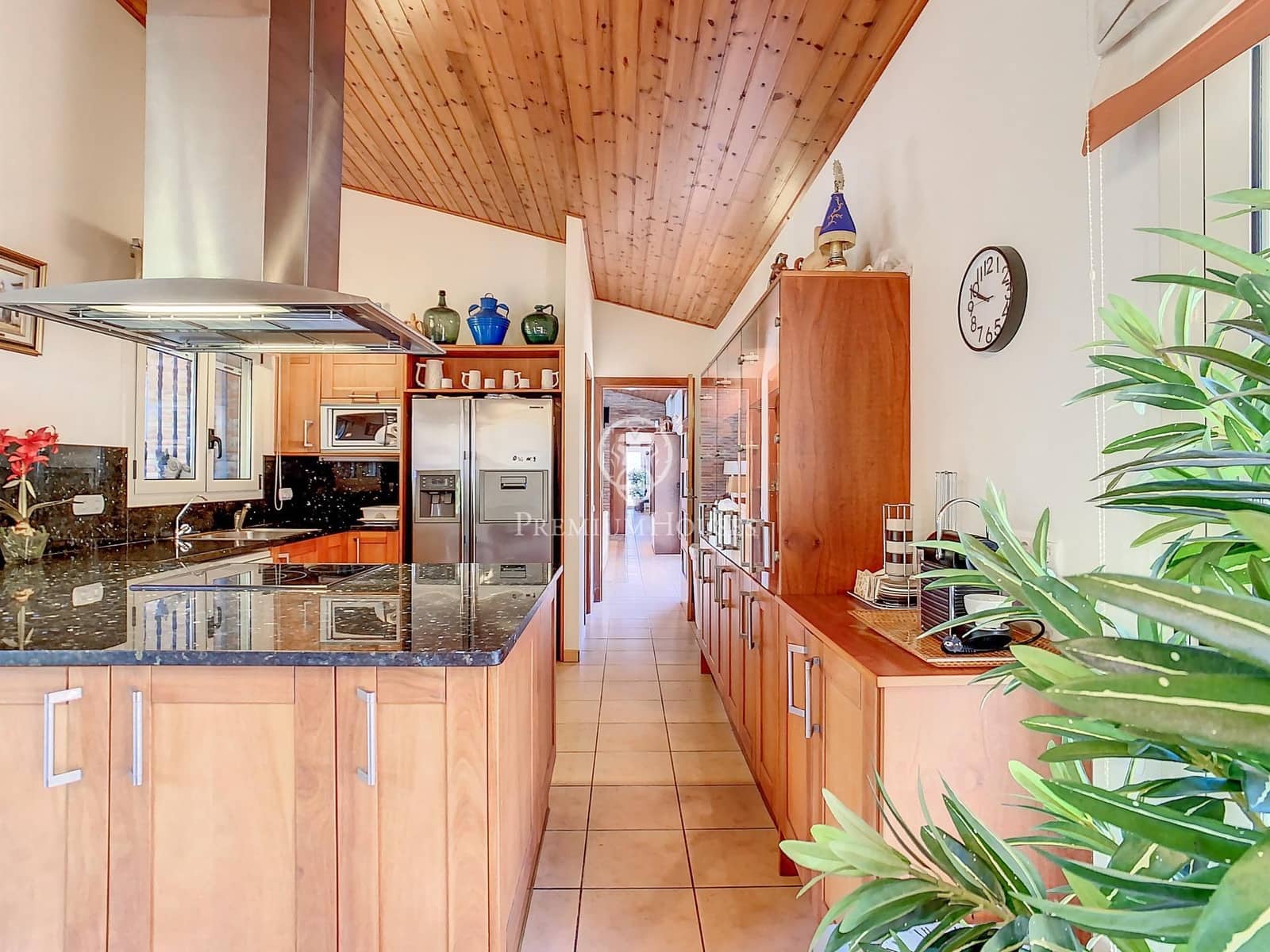 5 bedroom Villa for sale in Sant Pol de Mar with pool - € 999,000 (Ref: 9205153)