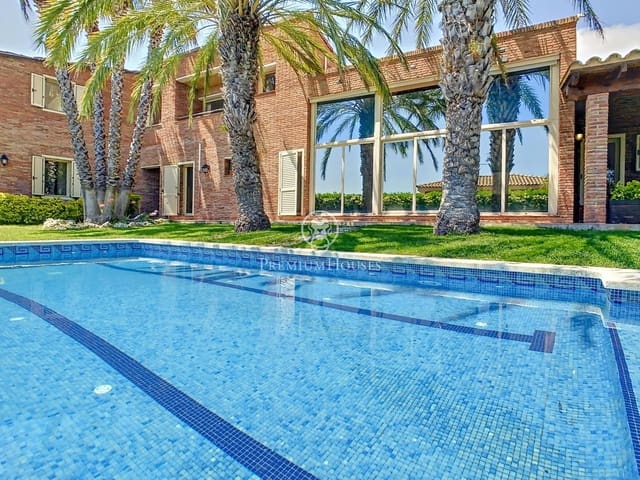 Chalet de 5 habitaciones en Sant Pol de Mar en venta con piscina - 999.000 € (Ref: 9205153)