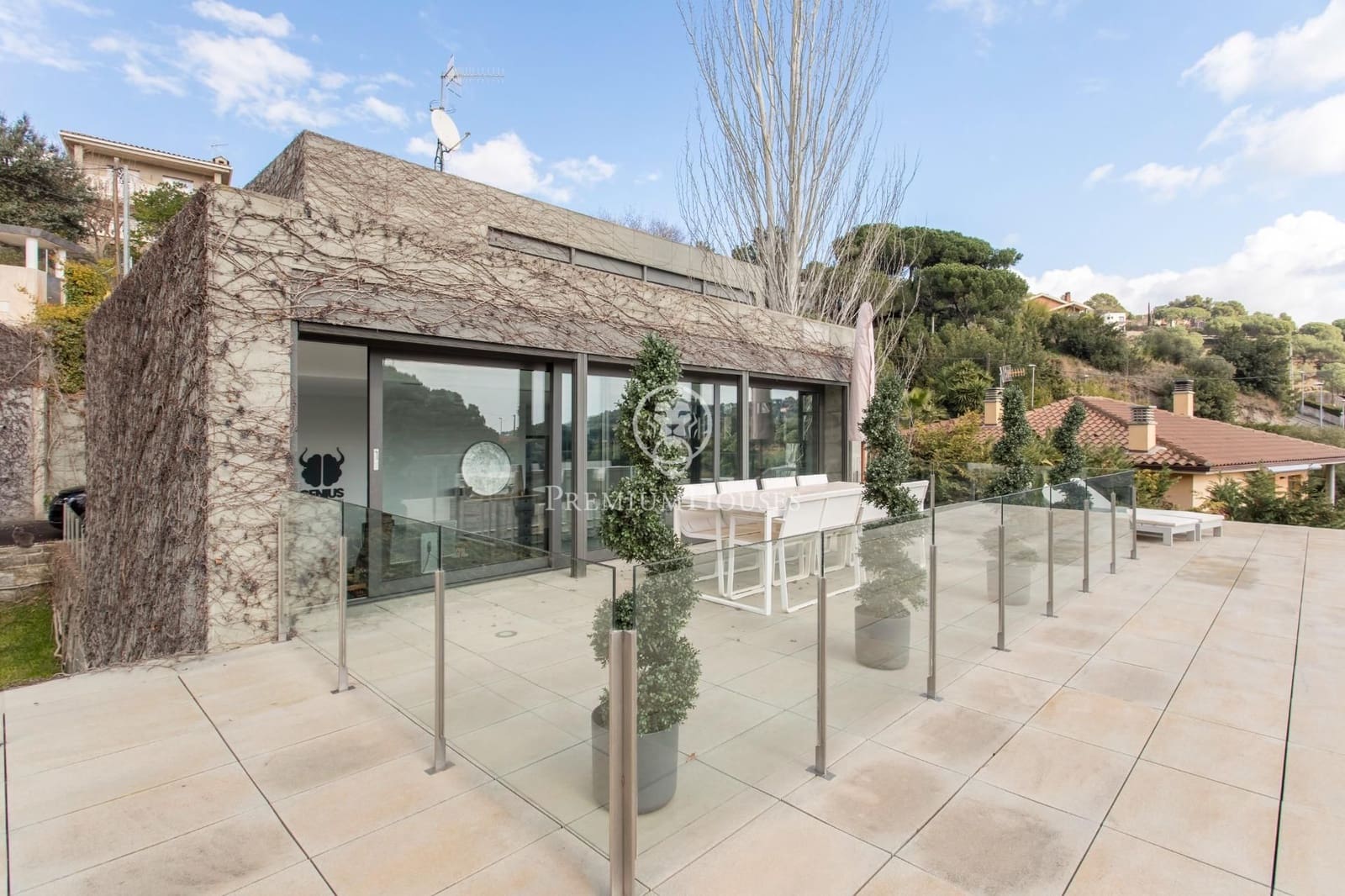 4 sypialnia Willa na sprzedaż w Alella z basenem garażem - 2 499 000 € (Ref: 9205156)