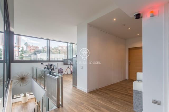 4 sypialnia Willa na sprzedaż w Alella z basenem garażem - 2 499 000 € (Ref: 9205156)