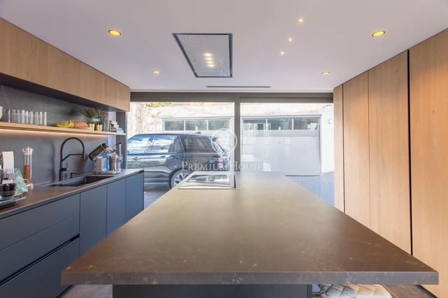 4 sypialnia Willa na sprzedaż w Alella z basenem garażem - 2 499 000 € (Ref: 9205156)