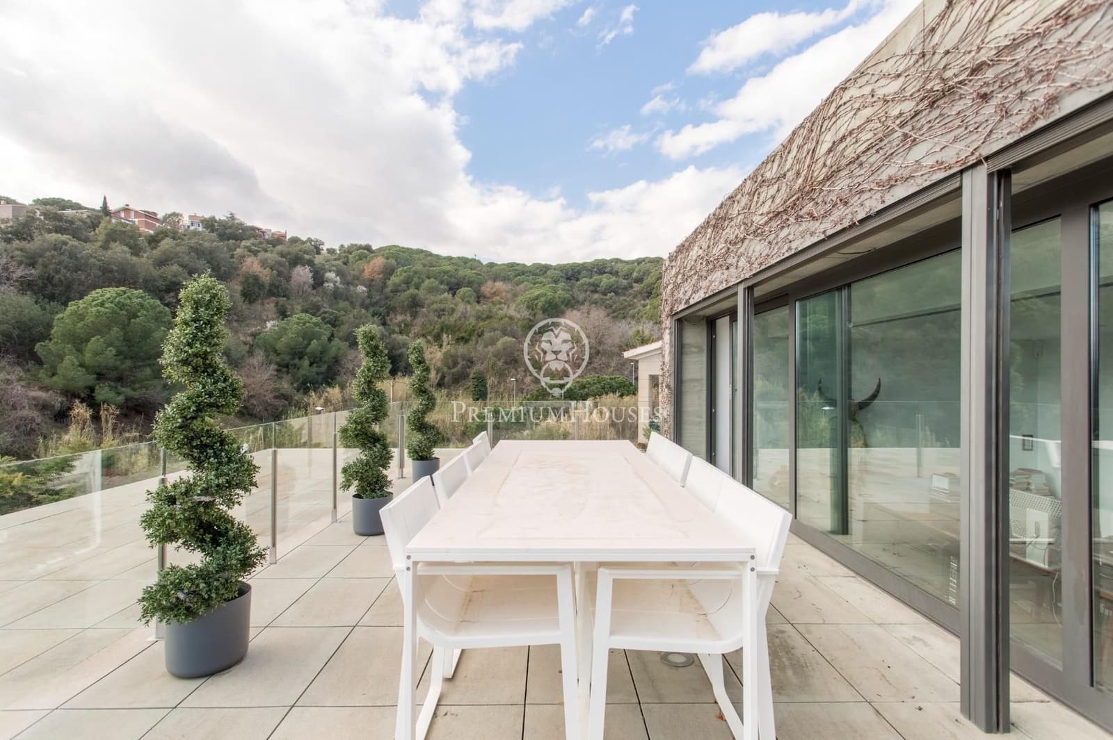 4 sypialnia Willa na sprzedaż w Alella z basenem garażem - 2 499 000 € (Ref: 9205156)