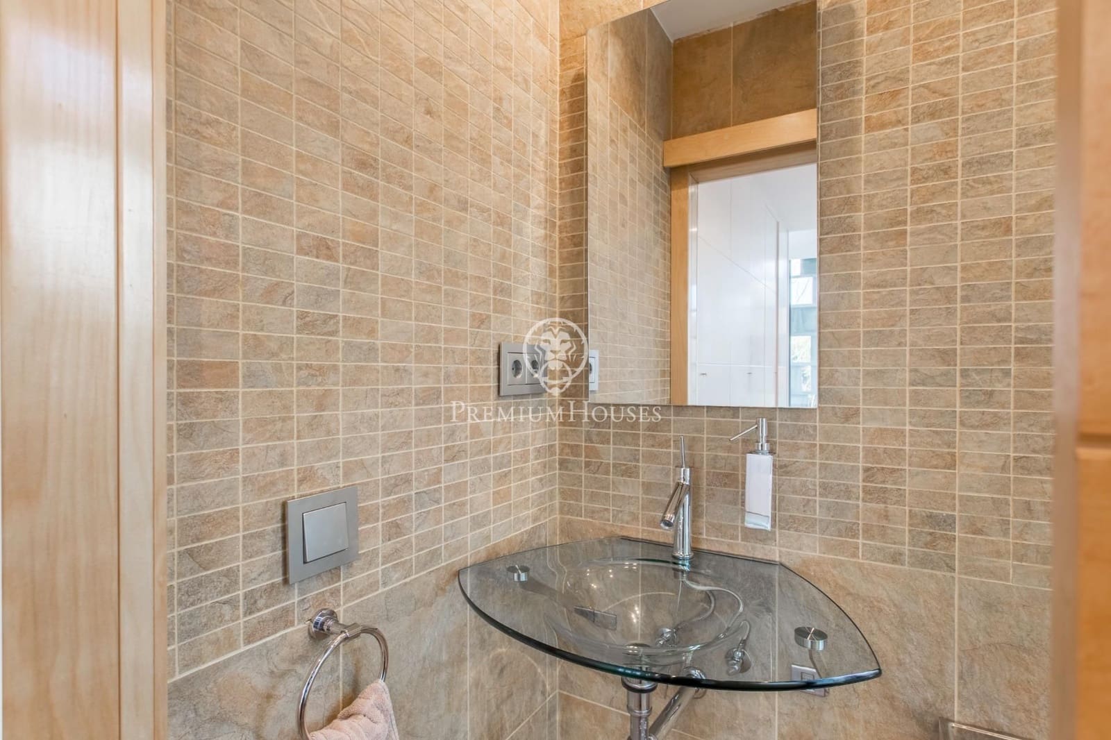 4 sypialnia Willa na sprzedaż w Alella z basenem garażem - 2 499 000 € (Ref: 9205156)