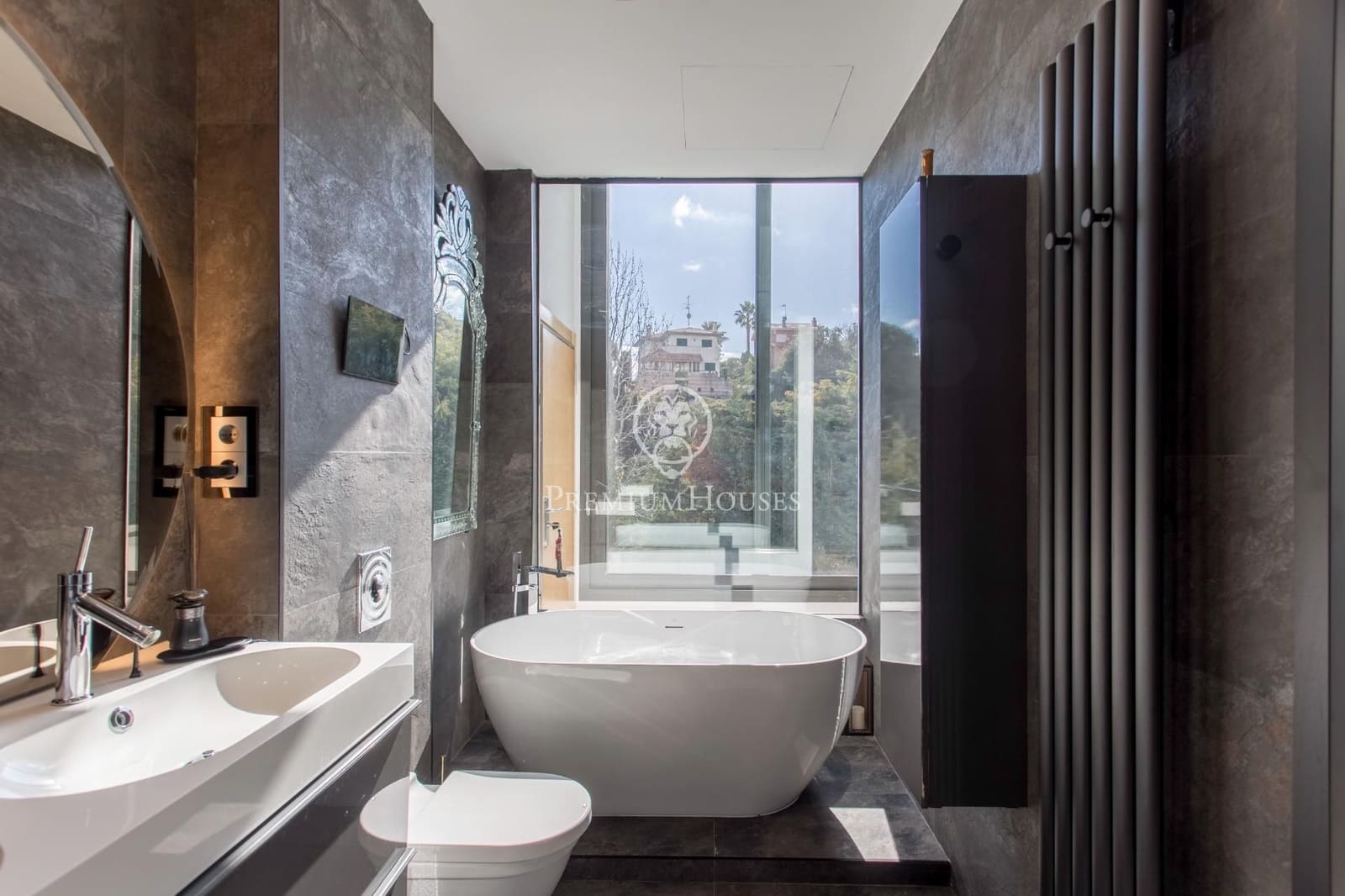 4 sypialnia Willa na sprzedaż w Alella z basenem garażem - 2 499 000 € (Ref: 9205156)