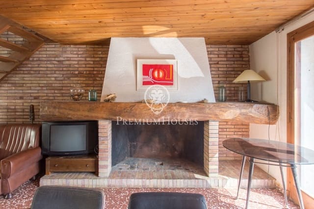 10 chambre Local Commercial à vendre à Malgrat de Mar avec garage - 675 000 € (Ref: 9205163)