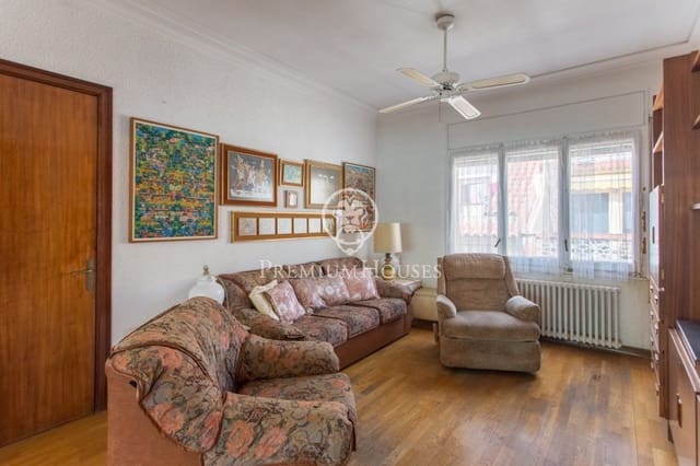 10 chambre Local Commercial à vendre à Malgrat de Mar avec garage - 675 000 € (Ref: 9205163)