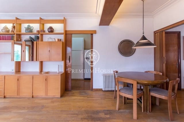 10 chambre Local Commercial à vendre à Malgrat de Mar avec garage - 675 000 € (Ref: 9205163)