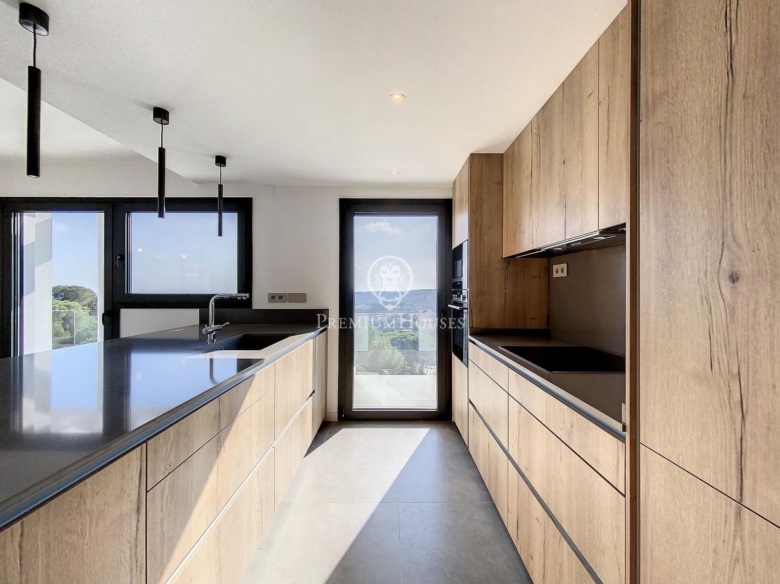 4 soveværelse Villa til salg i Lloret de Mar med swimmingpool - € 869.500 (Ref: 9205166)