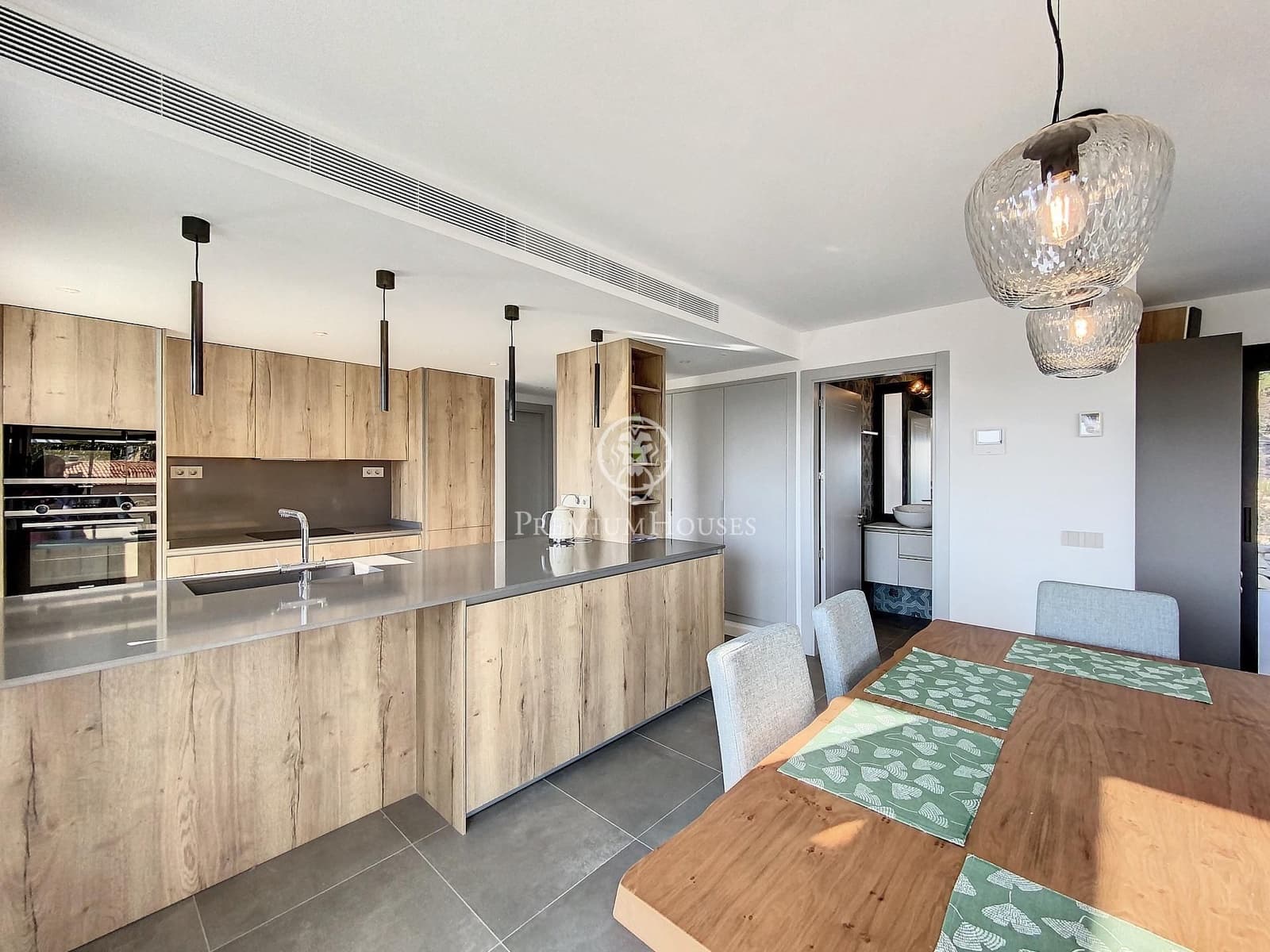 4 soveværelse Villa til salg i Lloret de Mar med swimmingpool - € 869.500 (Ref: 9205166)