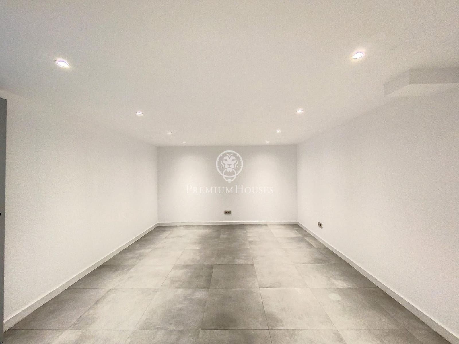 4 soveværelse Villa til salg i Lloret de Mar med swimmingpool - € 869.500 (Ref: 9205166)