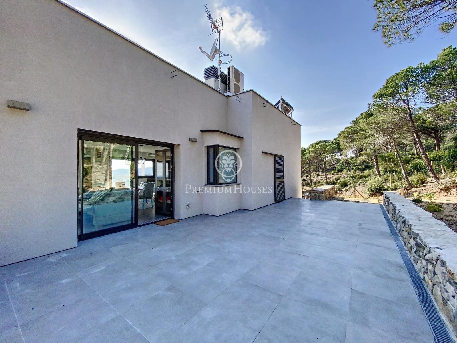 4 soveværelse Villa til salg i Lloret de Mar med swimmingpool - € 869.500 (Ref: 9205166)