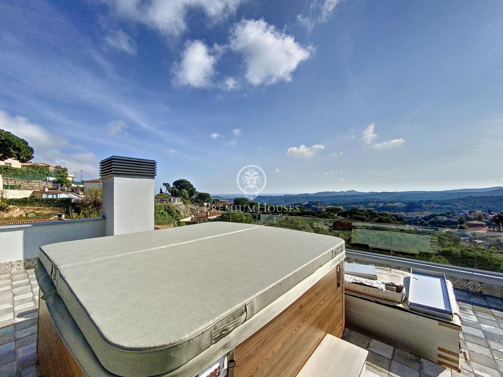 4 soveværelse Villa til salg i Lloret de Mar med swimmingpool - € 869.500 (Ref: 9205166)