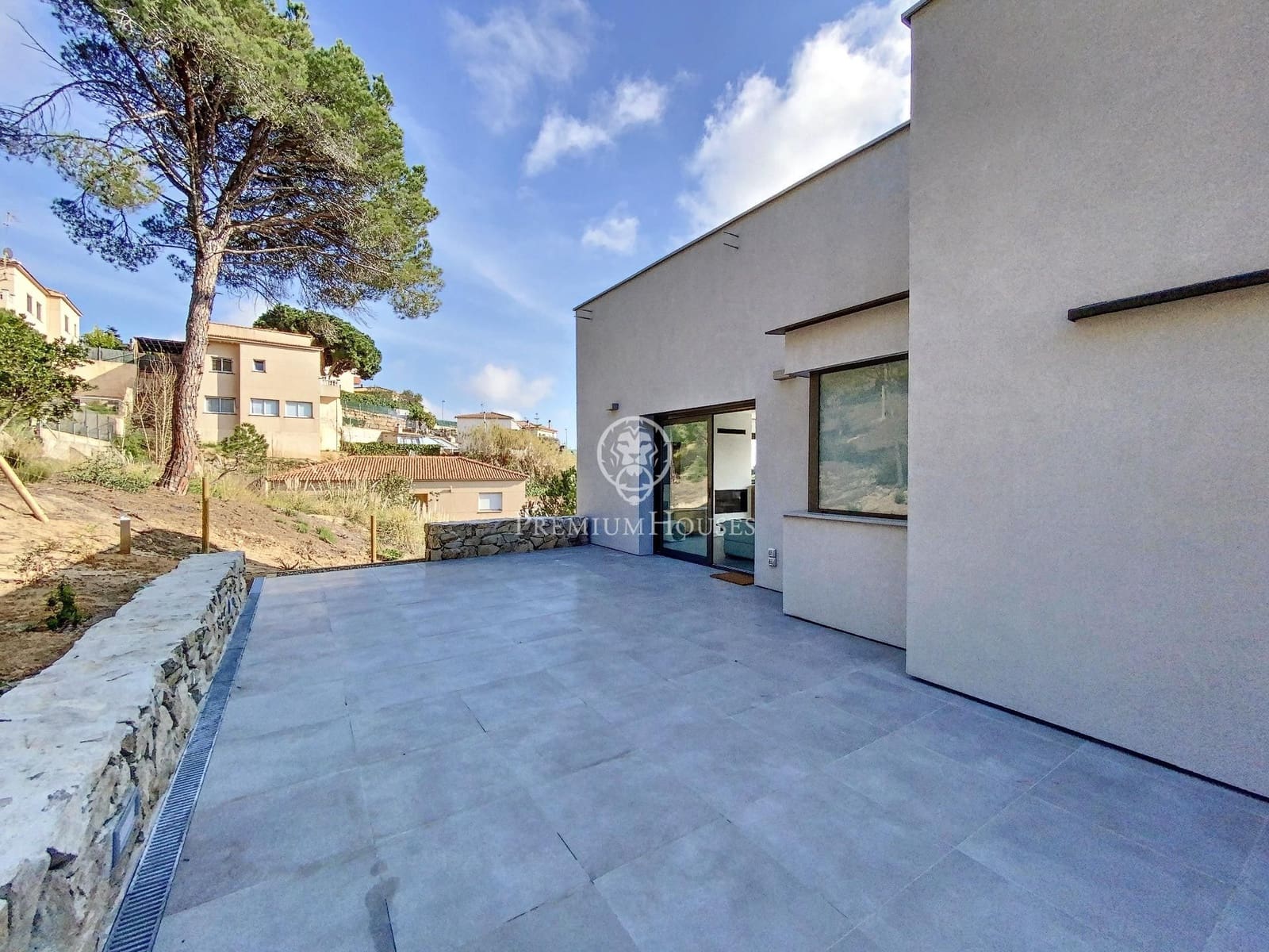 4 soveværelse Villa til salg i Lloret de Mar med swimmingpool garage - € 869.500 (Ref: 9205166)