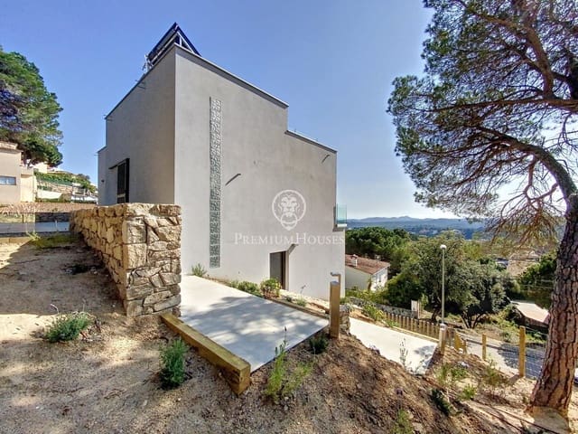4 camera da letto Villa in vendita in Lloret de Mar con piscina garage - 869.500 € (Rif: 9205166)