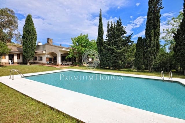 6 bedroom Finca/Country House for sale in Tiana with pool - € 2,000,000 (Ref: 9205169)