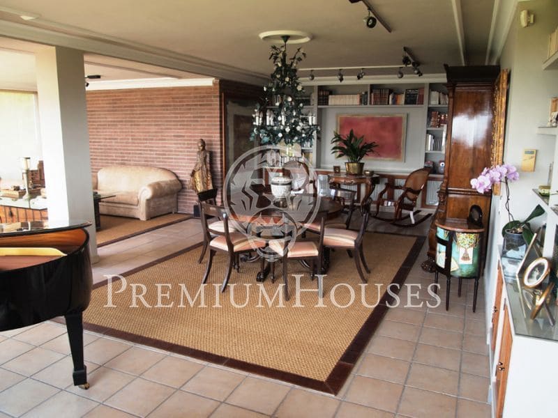 3 sypialnia Willa na sprzedaż w Sant Cebria de Vallalta z basenem garażem - 1 000 000 € (Ref: 9205170)