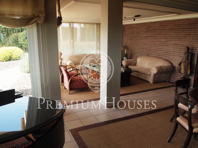 3 sypialnia Willa na sprzedaż w Sant Cebria de Vallalta z basenem garażem - 1 000 000 € (Ref: 9205170)