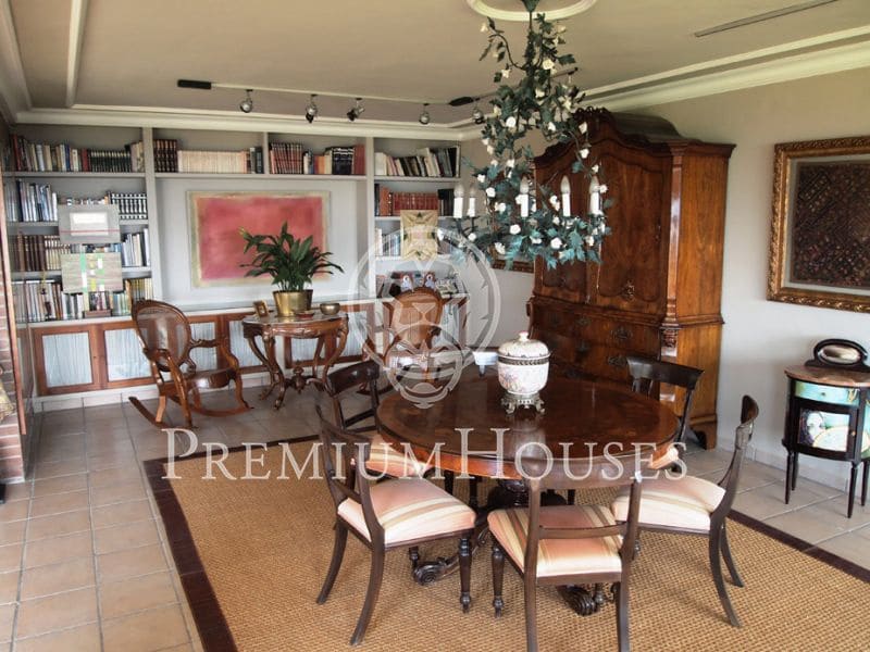 3 sypialnia Willa na sprzedaż w Sant Cebria de Vallalta z basenem garażem - 1 000 000 € (Ref: 9205170)