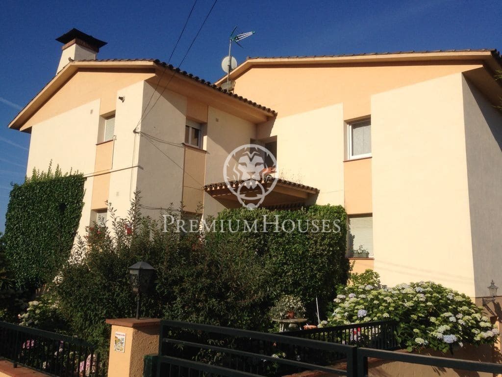 9 sovrum Villa till salu i Arenys de Munt med pool - 1 100 000 € (Ref: 9205172)