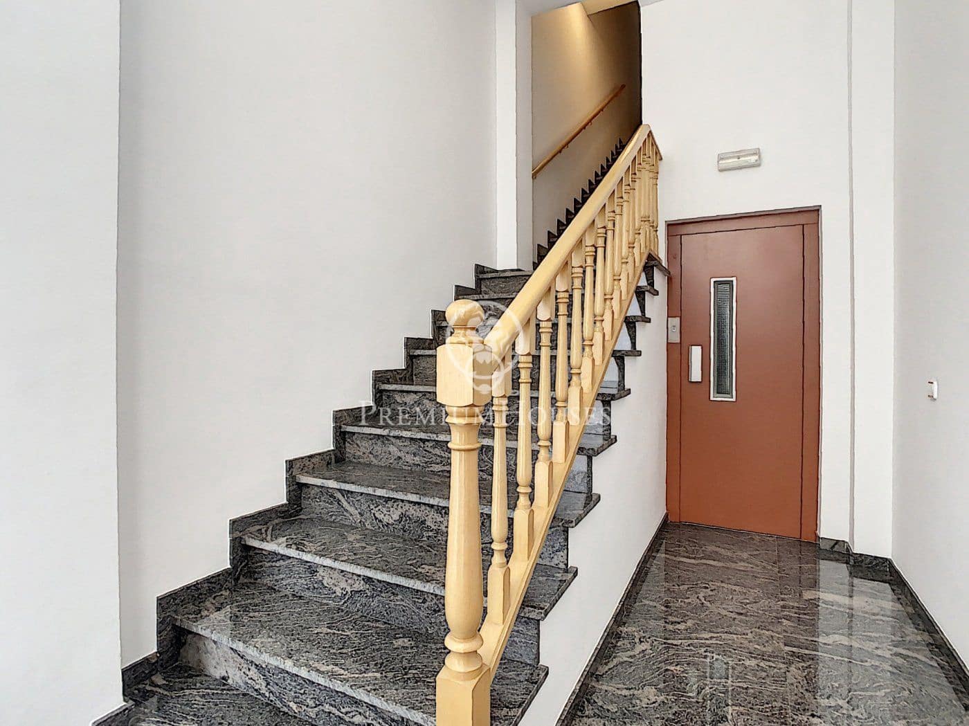 5 chambre Maison de Ville à vendre à Pineda de Mar avec garage - 595 000 € (Ref: 9205173)