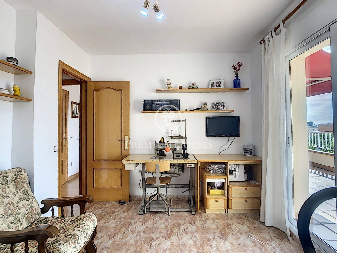 5 chambre Maison de Ville à vendre à Pineda de Mar avec garage - 595 000 € (Ref: 9205173)