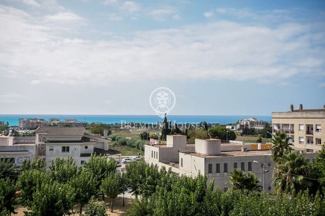 5 sovrum Hus till salu i Pineda de Mar med garage - 595 000 € (Ref: 9205173)