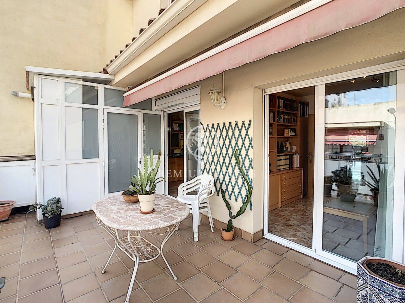 5 sypialnia Dom na sprzedaż w Pineda de Mar z garażem - 595 000 € (Ref: 9205173)