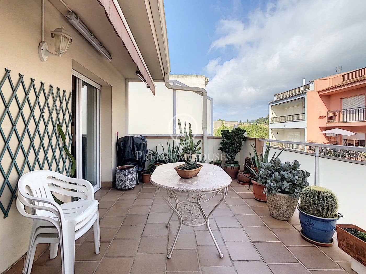 5 sypialnia Dom na sprzedaż w Pineda de Mar z garażem - 595 000 € (Ref: 9205173)