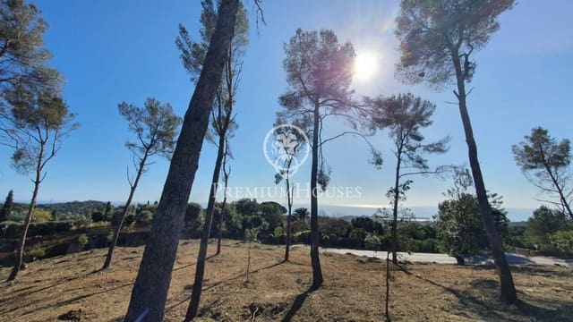 Building Plot for sale in Sant Andreu de Llavaneres - € 475,000 (Ref: 9205175)