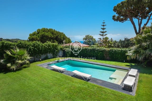 5 chambre Villa/Maison à vendre à Sant Andreu de Llavaneres avec piscine - 1 100 000 € (Ref: 9205178)