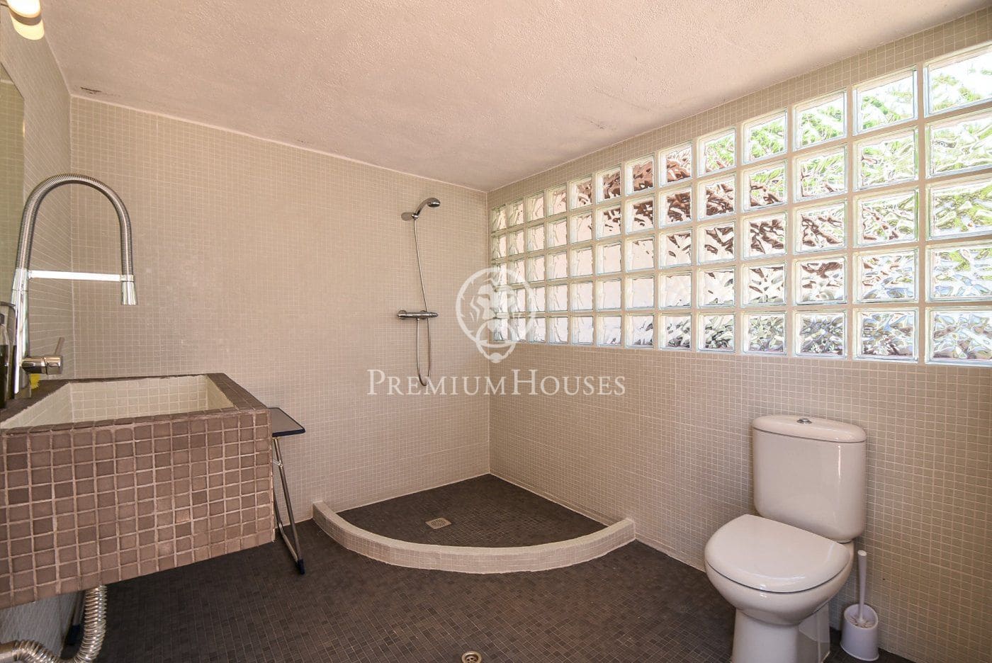 5 Zimmer Villa zu verkaufen in Sant Andreu de Llavaneres mit Pool - 1.100.000 € (Ref: 9205178)